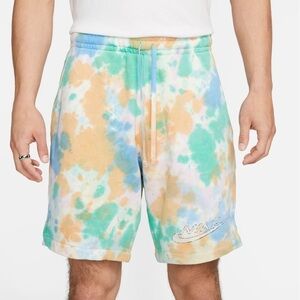 NWT Nike Club+ Bold Dye Fit Shorts